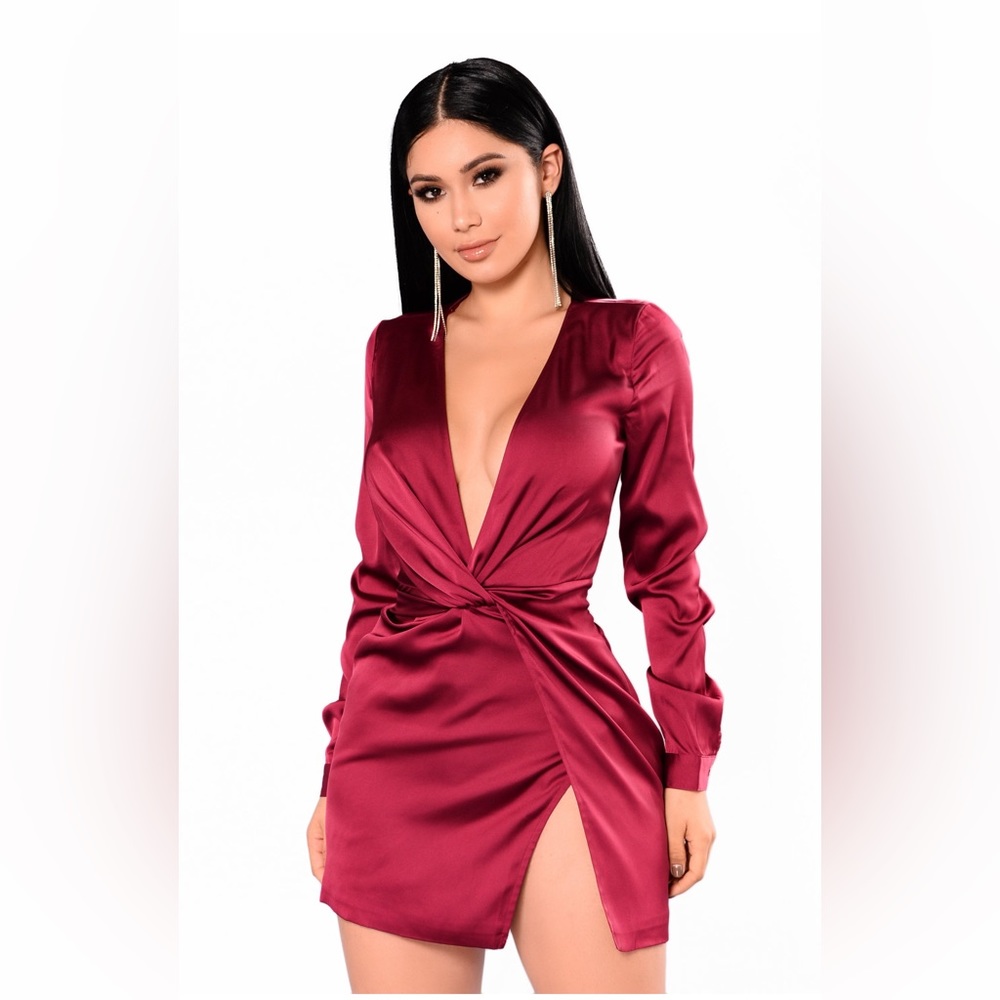 Burgundy fashion nova dress